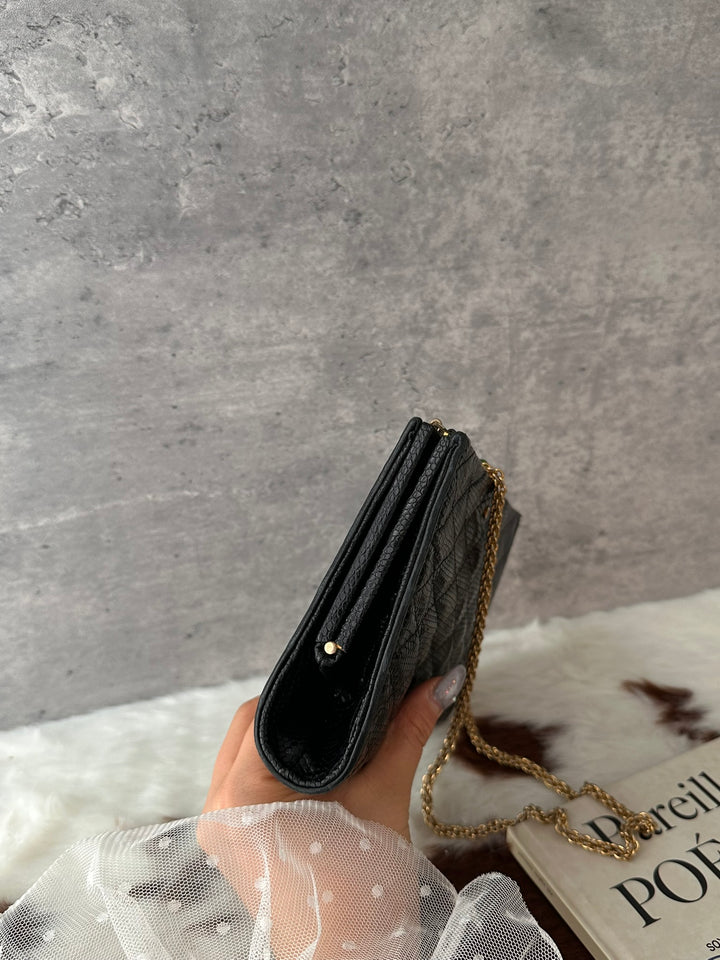 CHANEL Mini Lizard Skin Chain Evening Bag 🖤👑｜Rare Discontinued Piece × Jewel-Like Kiss Lock × Collector’s Dream