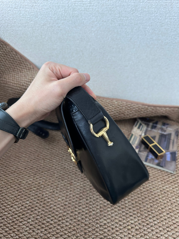 CELINE Triomphe Vintage Shoulder Bag — Black Leather & Oversized Gold Clasp 🖤✨ Collector’s Parisian Icon
