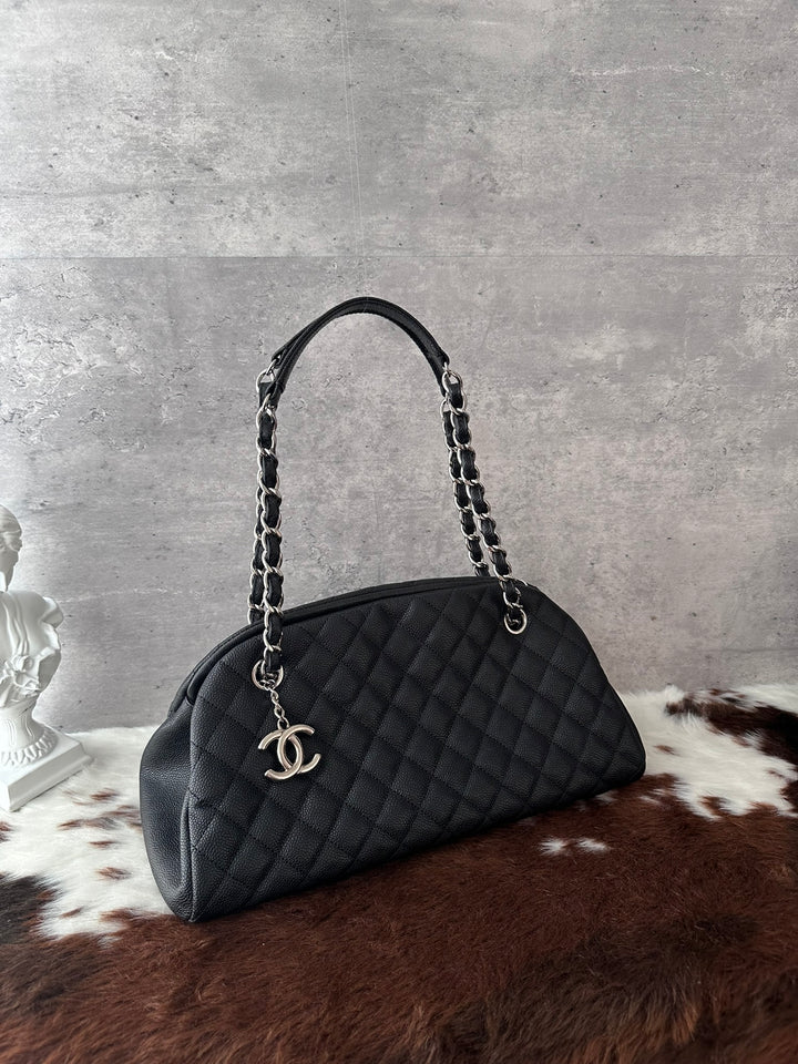 CHANEL Quilted Caviar Leather Bowling Bag 🖤｜Black &amp; Silver Hardware × Adjustable Chain Strap × Clean Condition