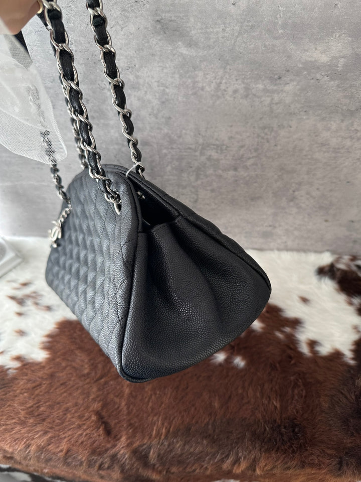 CHANEL Quilted Caviar Leather Bowling Bag 🖤｜Black &amp; Silver Hardware × Adjustable Chain Strap × Clean Condition