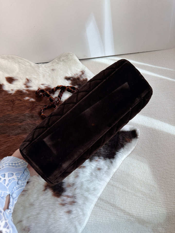 Chanel Tortoiseshell Velvet Tote 🤎 | Quiet Luxury in a Rare Vintage Form
