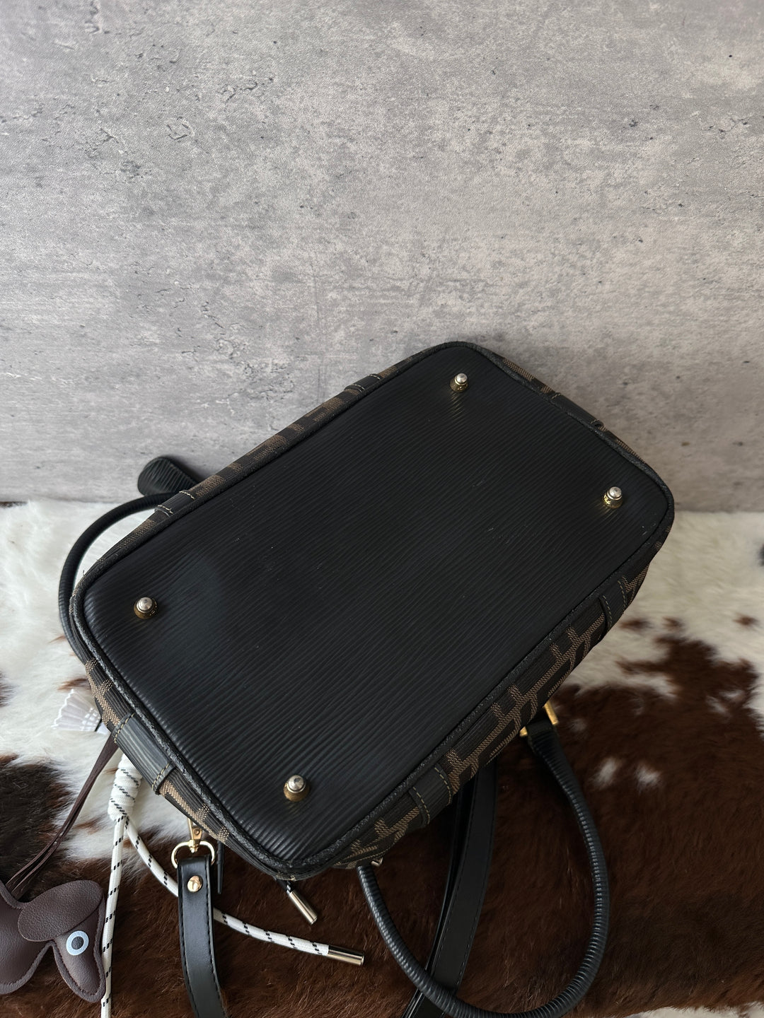 FENDI Zucca Monogram Lunchbox Hobo Handbag 👜｜Original Strap × Gold-Tone Hardware × Cute Practical Shape
