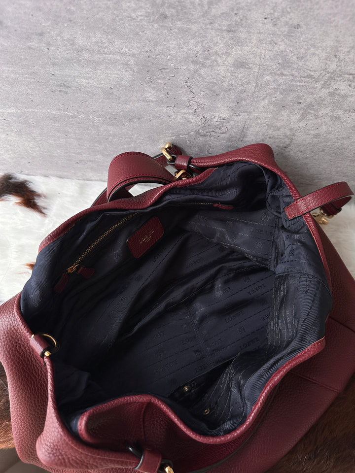 LOEWE Burgundy Pebbled Leather Hobo Bag 💕｜Statement Lock Charm × Soft Pebbled Leather × Effortless Shoulder Style