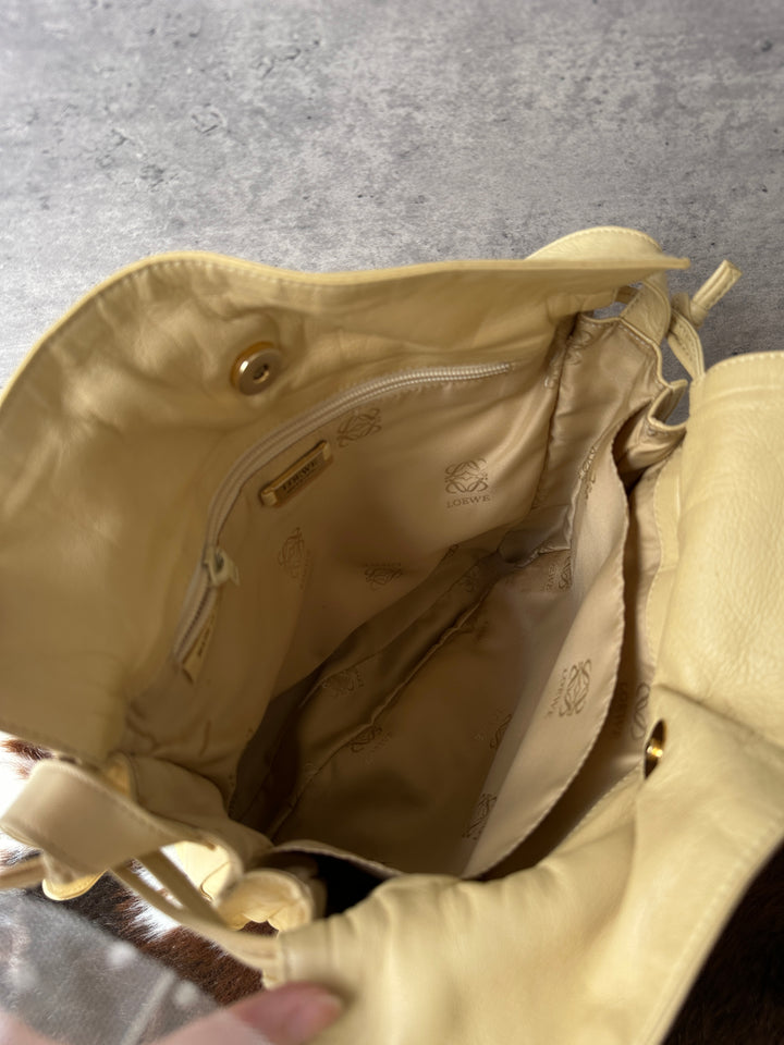 LOEWE Cream Nappa Drawstring Pouch Bag 💛｜Soft Nappa Leather × Corner Logo Detail × Lightweight Styling