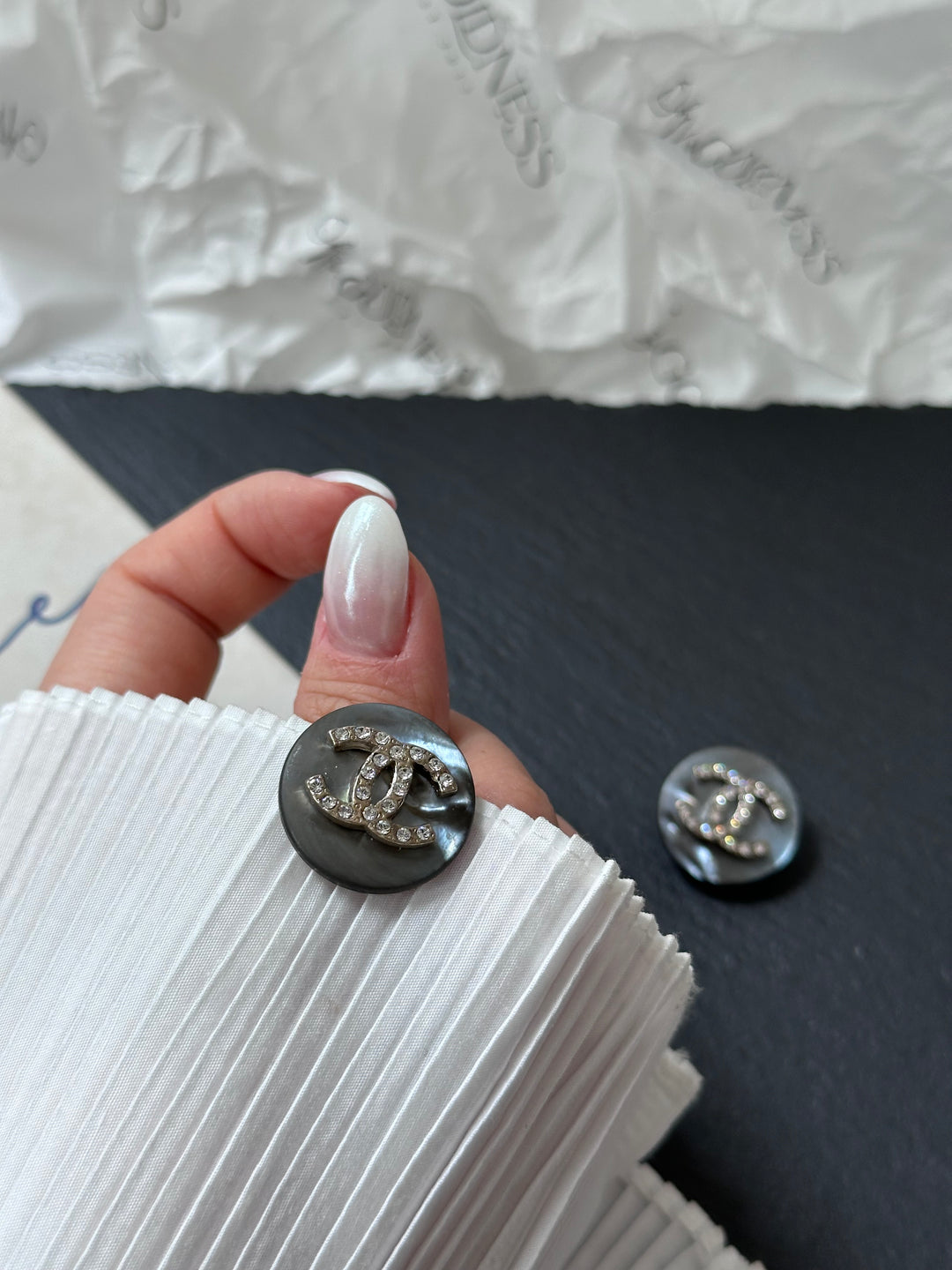 CHANEL CC Mother-of-Pearl Clip-On Earrings – Crystal Logo × Grey Sheen Elegance
