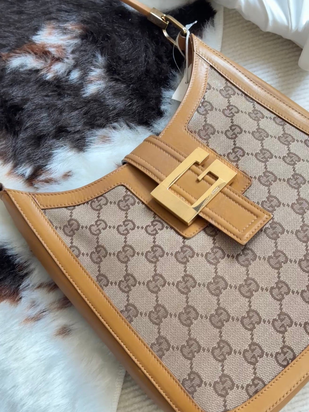 Gucci Monogram “Milk Tea” Large G-Buckle Hobo 🤎 | Retro Chic Meets Everyday Elegance