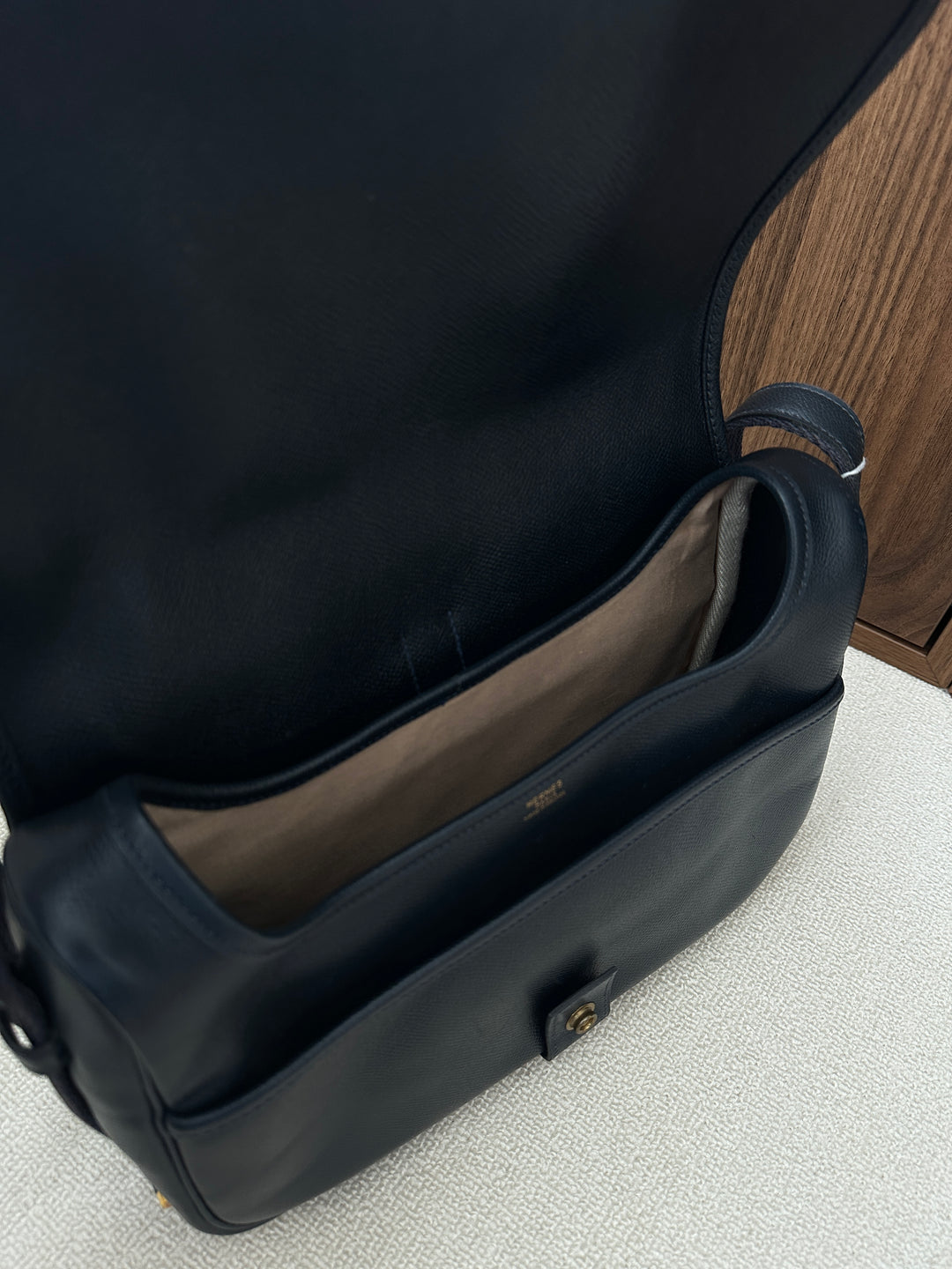 HERMÈS H Clasp Shoulder Bag – Rare 90s Vintage 🖤✨
