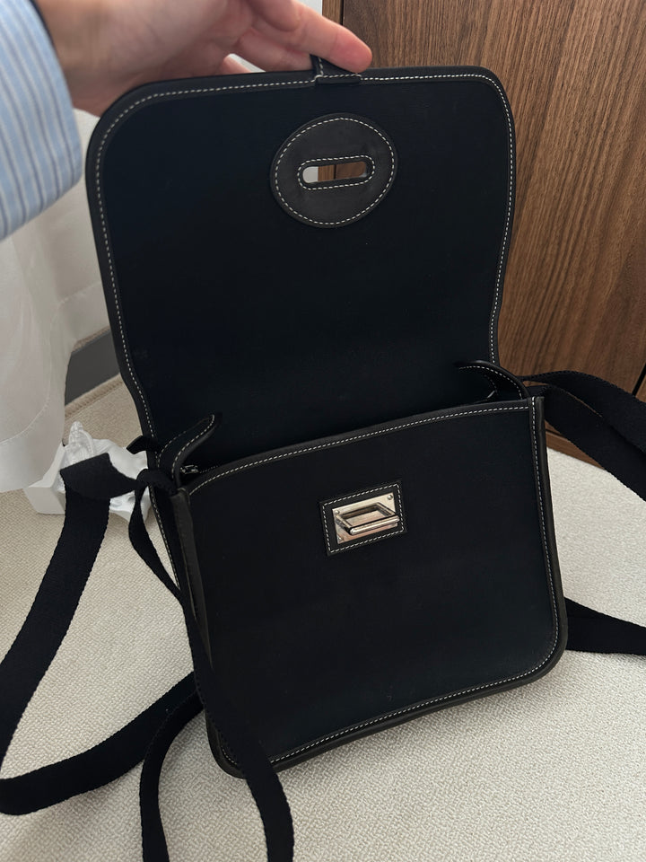 HERMÈS Canvas & Leather Messenger Bag – Rare Black Edition 🖤✨