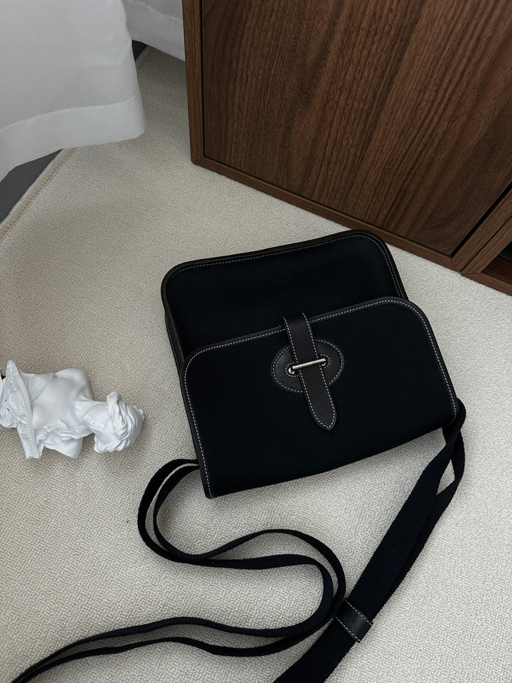 HERMÈS Canvas & Leather Messenger Bag – Rare Black Edition 🖤✨