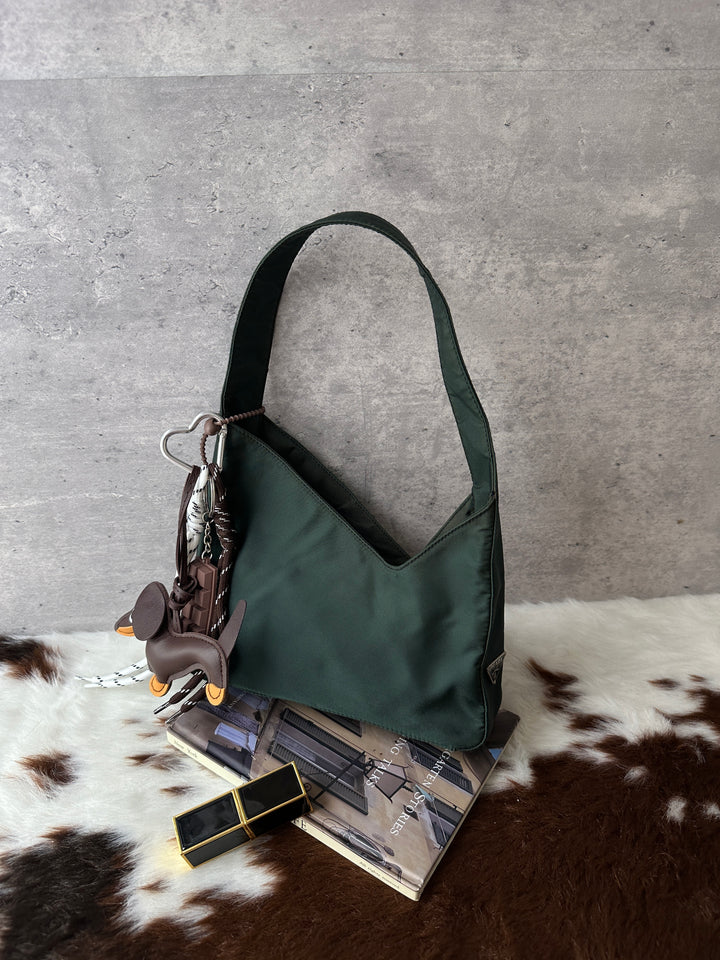 PRADA Olive Green Mini Hobo Shoulder Bag 🫒｜Elf-Ear Shape × Phone-Friendly Size × Clean Condition