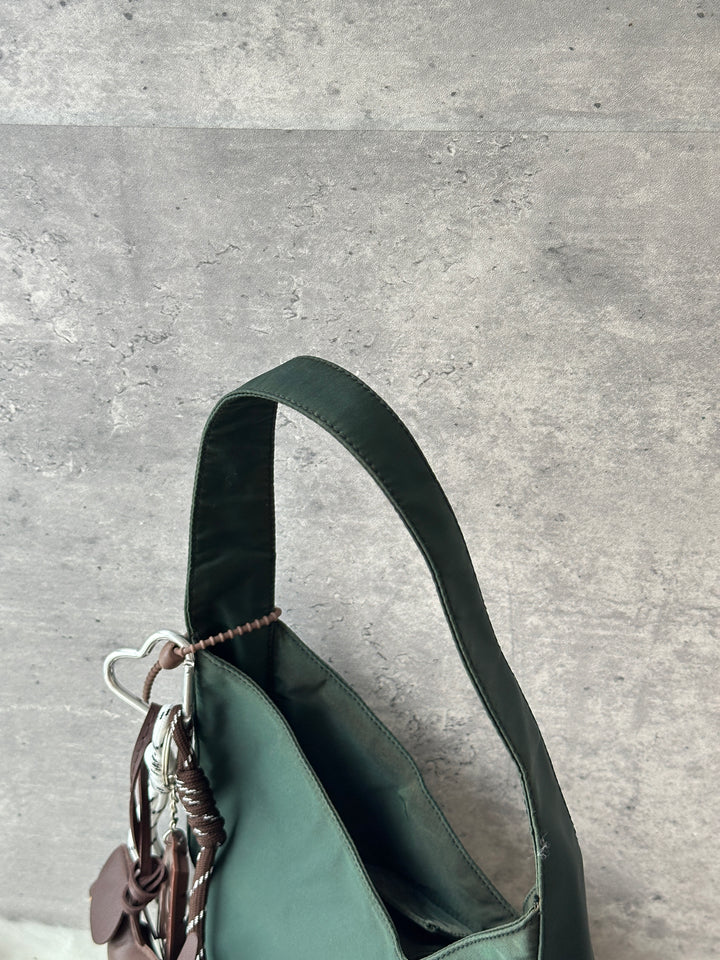 PRADA Olive Green Mini Hobo Shoulder Bag 🫒｜Elf-Ear Shape × Phone-Friendly Size × Clean Condition
