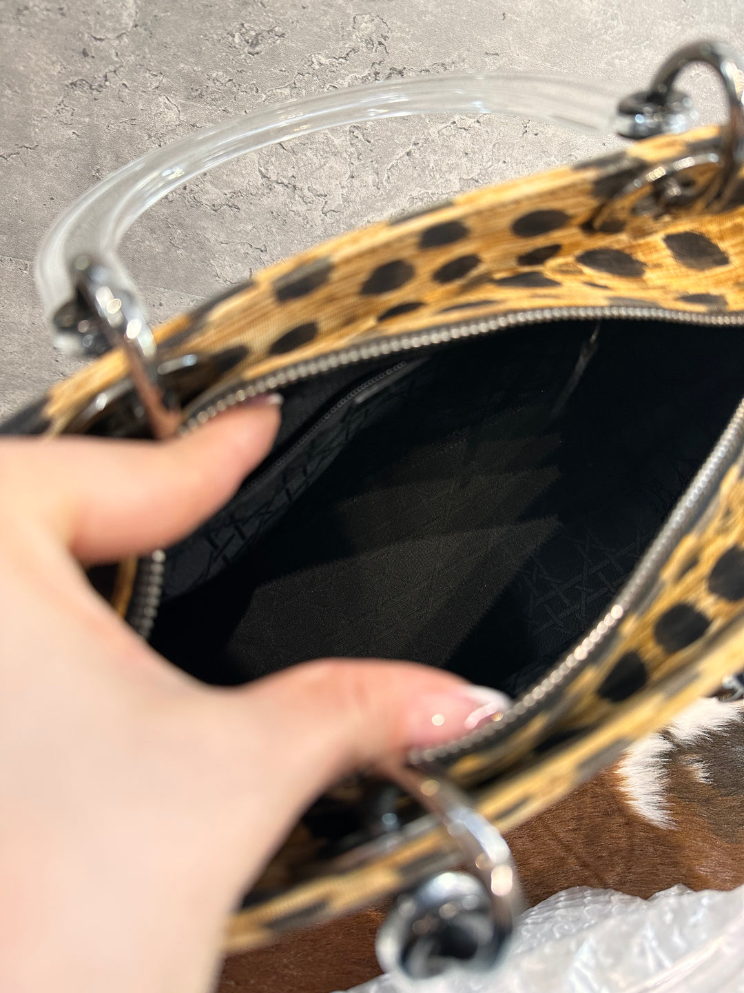 Dior Lady Dior Leopard Print 🐆｜Rare Fabric Edition × Lucite Handle × Collectible Icon