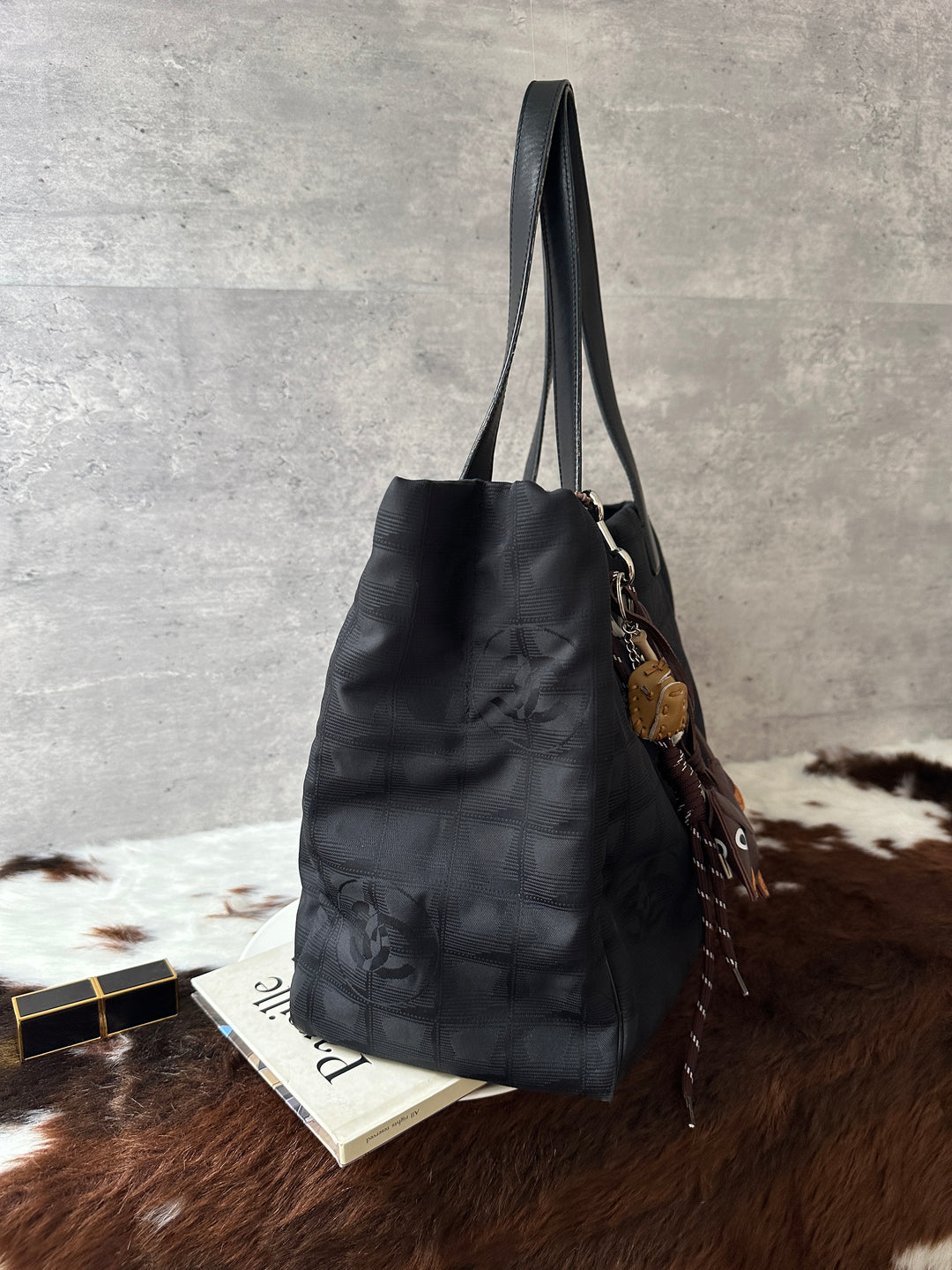 CHANEL Ice Grid Fabric Tote Bag 🖤｜Lightweight Daily Tote × Laptop-Friendly Capacity × Very Clean Condition