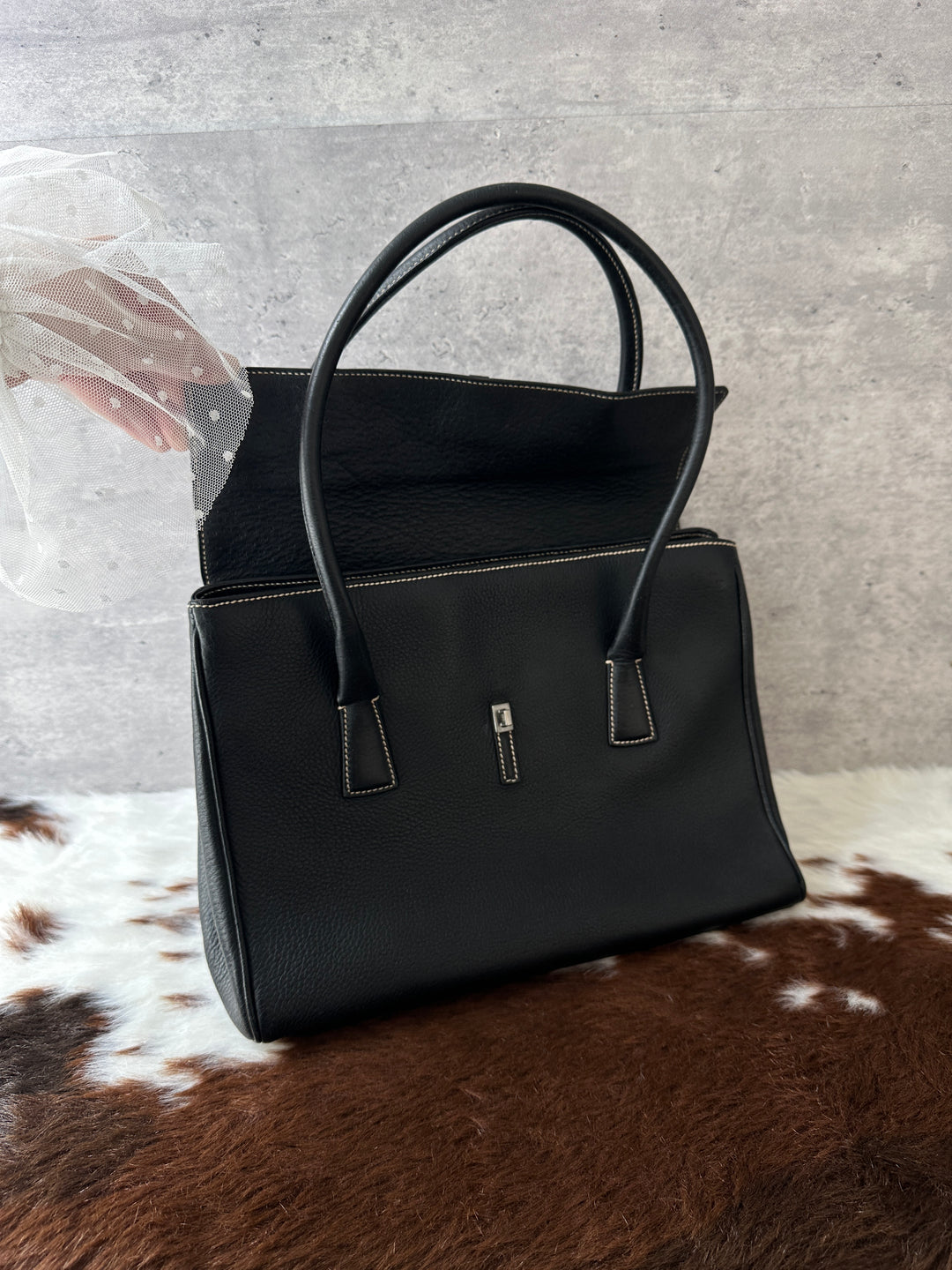 Ferragamo Pigskin Leather Gancini Hobo Bag 🖤｜Rare Pigskin Leather × Gancini Clasp × Daily Capacity
