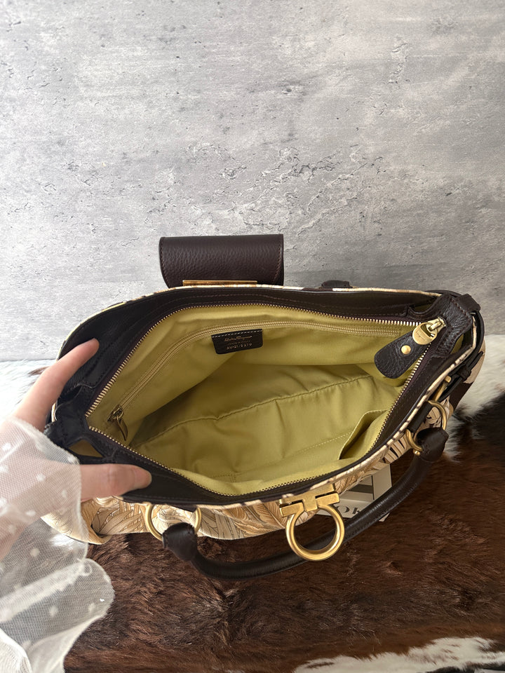 Ferragamo Gancini Floral Print Bag 🍂🤎｜Autumn Botanical Print・Brown Leather