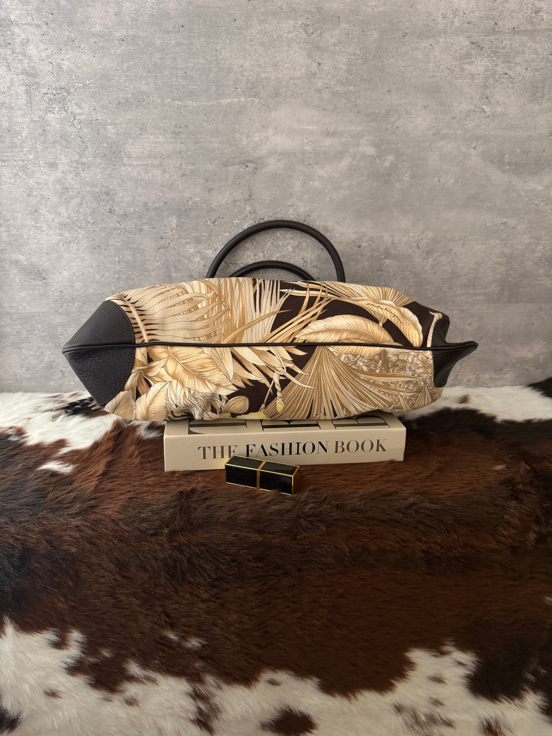 Ferragamo Gancini Floral Print Bag 🍂🤎｜Autumn Botanical Print・Brown Leather