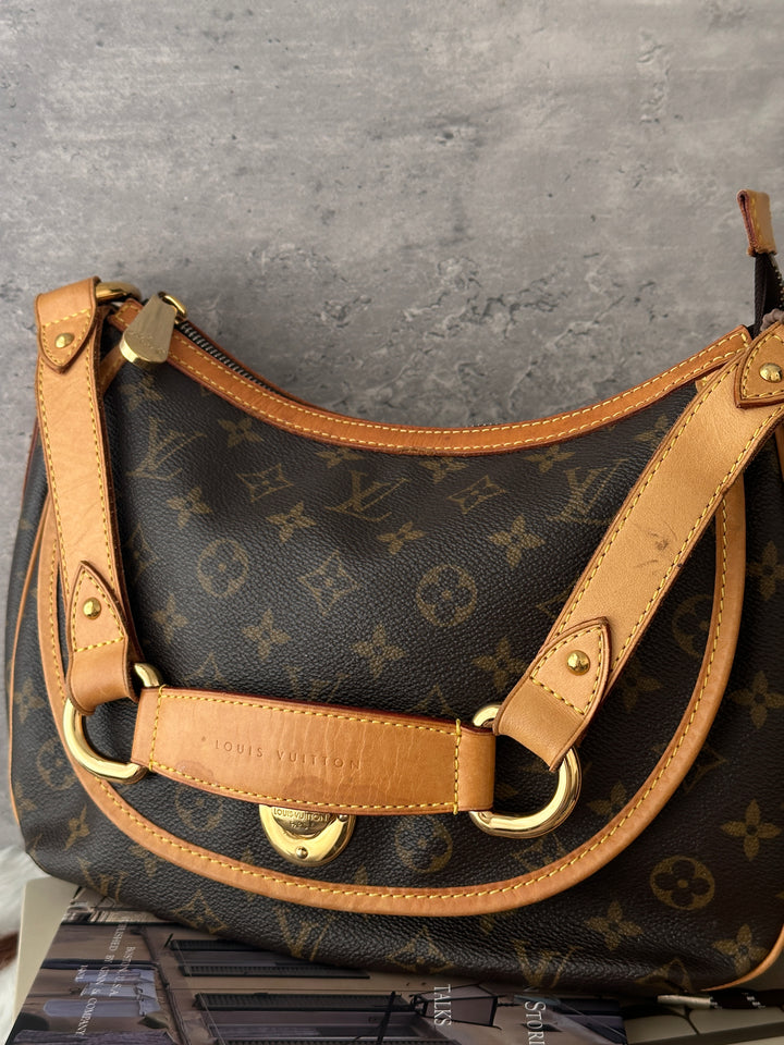 Louis Vuitton Monogram Hobo Bag 🤎✨｜Turn-Lock Flap Pocket・Classic Monogram