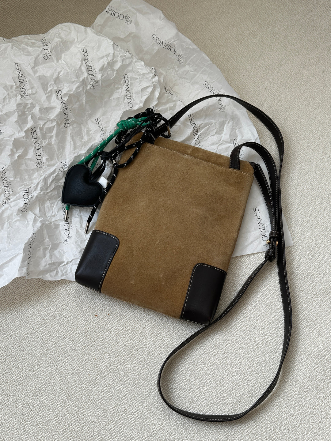 LOEWE Suede “Biscuit” Crossbody Bag – Vintage Brown 🤎✨