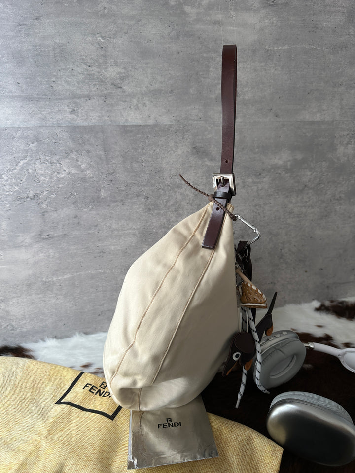 FENDI Zucca Half-Moon Wooden Buckle Hobo Bag 🪵｜Full Set × Wood-Effect Buckle × Effortless Vintage Style