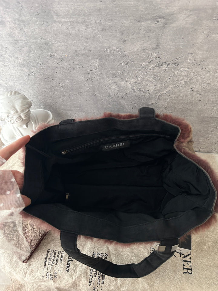 CHANEL Rabbit Fur Tote 🐰🤎｜Matching Baby Pouch × Cozy Fur Texture × Fall-Winter Statement