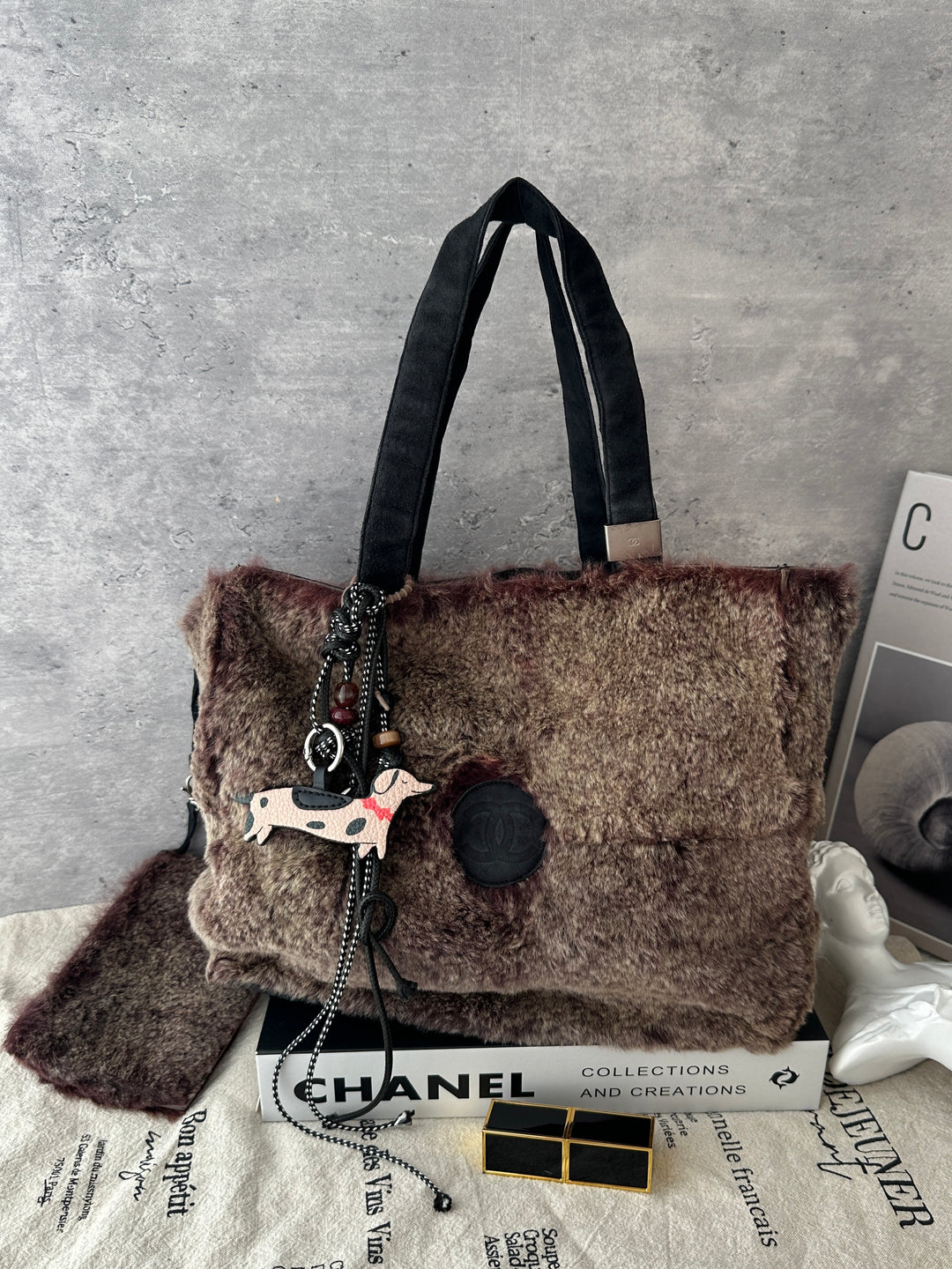 CHANEL Rabbit Fur Tote 🐰🤎｜Matching Baby Pouch × Cozy Fur Texture × Fall-Winter Statement