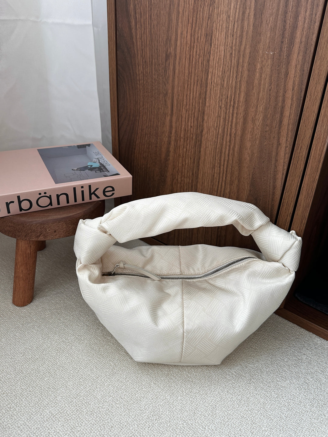 BOTTEGA VENETA Ivory Woven Hobo – Lightweight & Chic 🤍✨