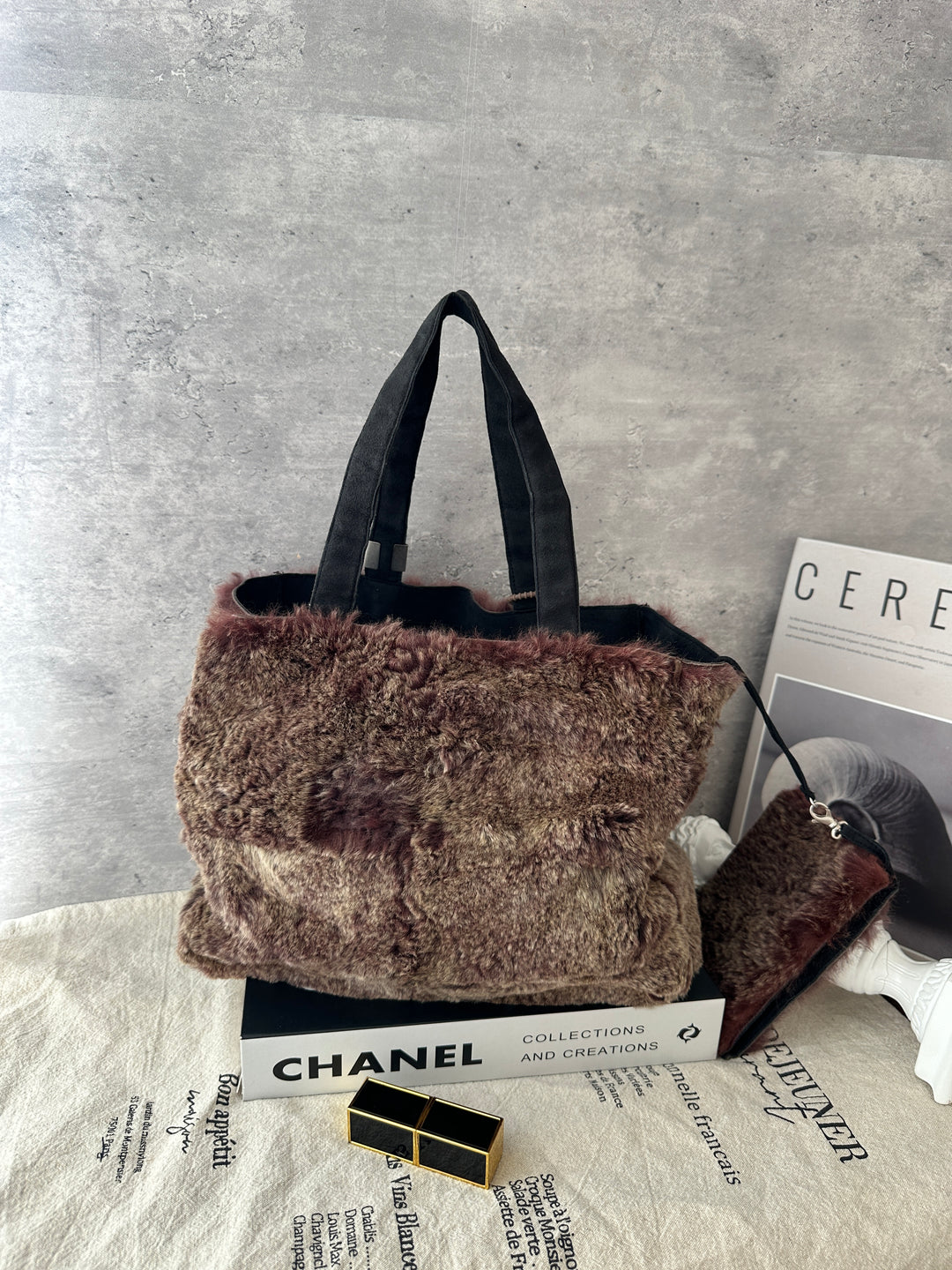 CHANEL Rabbit Fur Tote 🐰🤎｜Matching Baby Pouch × Cozy Fur Texture × Fall-Winter Statement