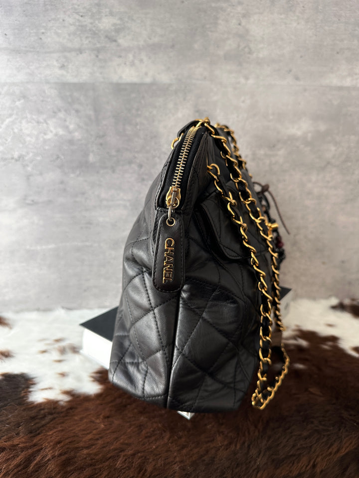 CHANEL Vintage Quilted Chain Shoulder Tote Bag 🖤｜CC Turn-Lock Pocket × Logo Zip Pull × Classic Chain Straps