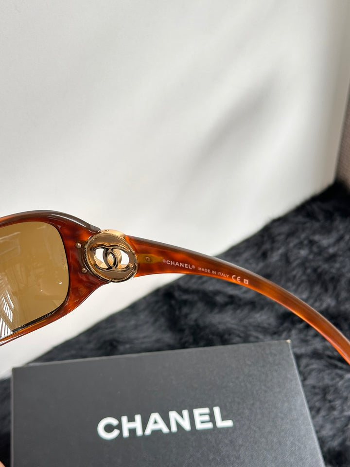 CHANEL Tortoiseshell CC Logo Sunglasses 🤎🧡｜Tortoiseshell Frame × Gold CC Logo × Full Set✨