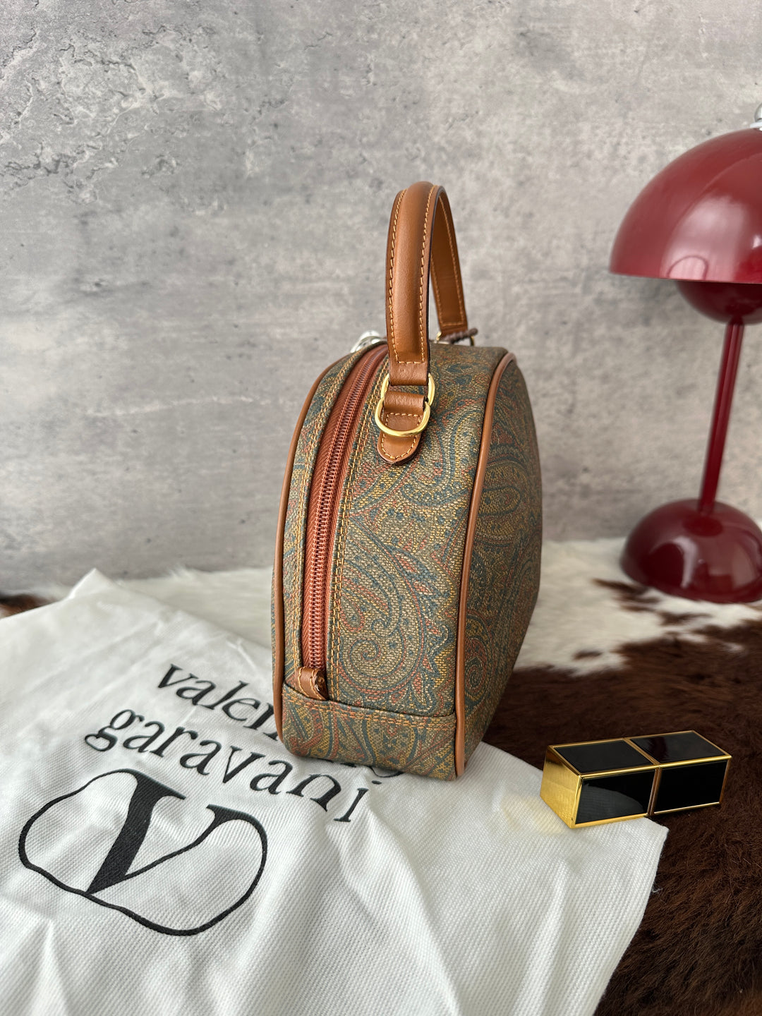 Valentino Garavani Paisley Print Vanity Top Handle Bag 🤎｜Vintage Paisley Print × Rounded Vanity Shape × Strap-Friendly Design