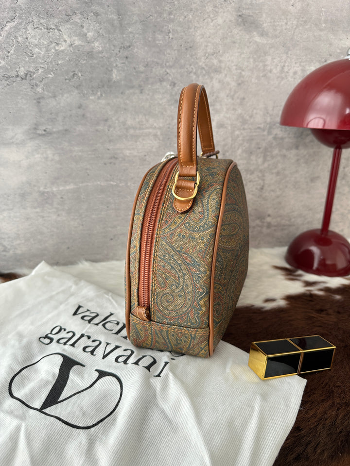 Valentino Garavani Paisley Print Vanity Top Handle Bag 🤎｜Vintage Paisley Print × Rounded Vanity Shape × Strap-Friendly Design