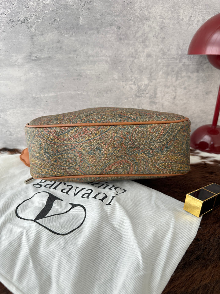 Valentino Garavani Paisley Print Vanity Top Handle Bag 🤎｜Vintage Paisley Print × Rounded Vanity Shape × Strap-Friendly Design