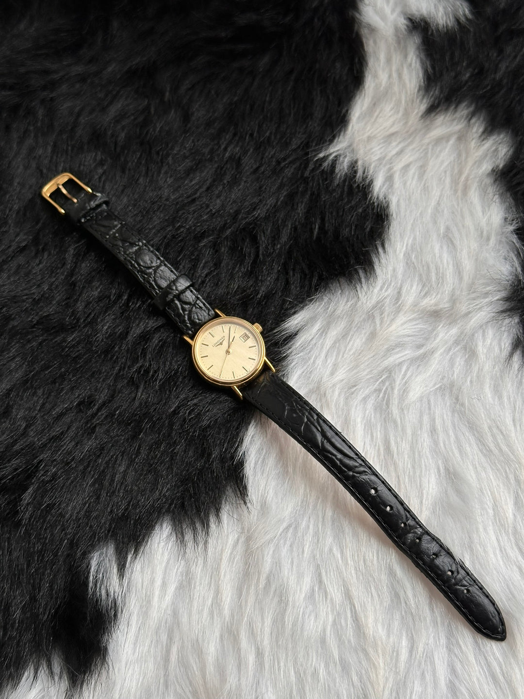 LONGINES Vintage Watch ✨｜Gold-Tone Case × Black Leather Strap × Minimalist Dial