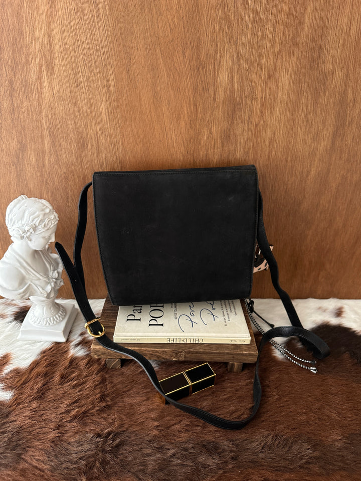 Ferragamo Gancini Crossbody Bag 🖤🤎｜Suede & Croc-Embossed Leather × Gold Gancini × Everyday Versatility