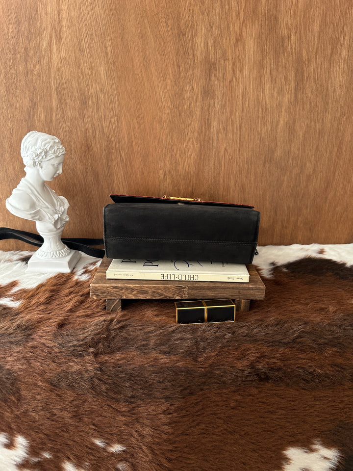 Ferragamo Gancini Crossbody Bag 🖤🤎｜Suede & Croc-Embossed Leather × Gold Gancini × Everyday Versatility