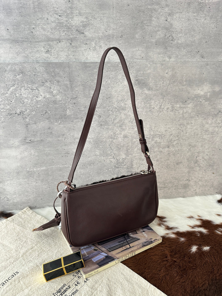 Ferragamo Hot Chocolate Rabbit Fur Baguette Shoulder Bag 🤎｜Soft Fur Texture × Leather Trim × Phone-Friendly Size