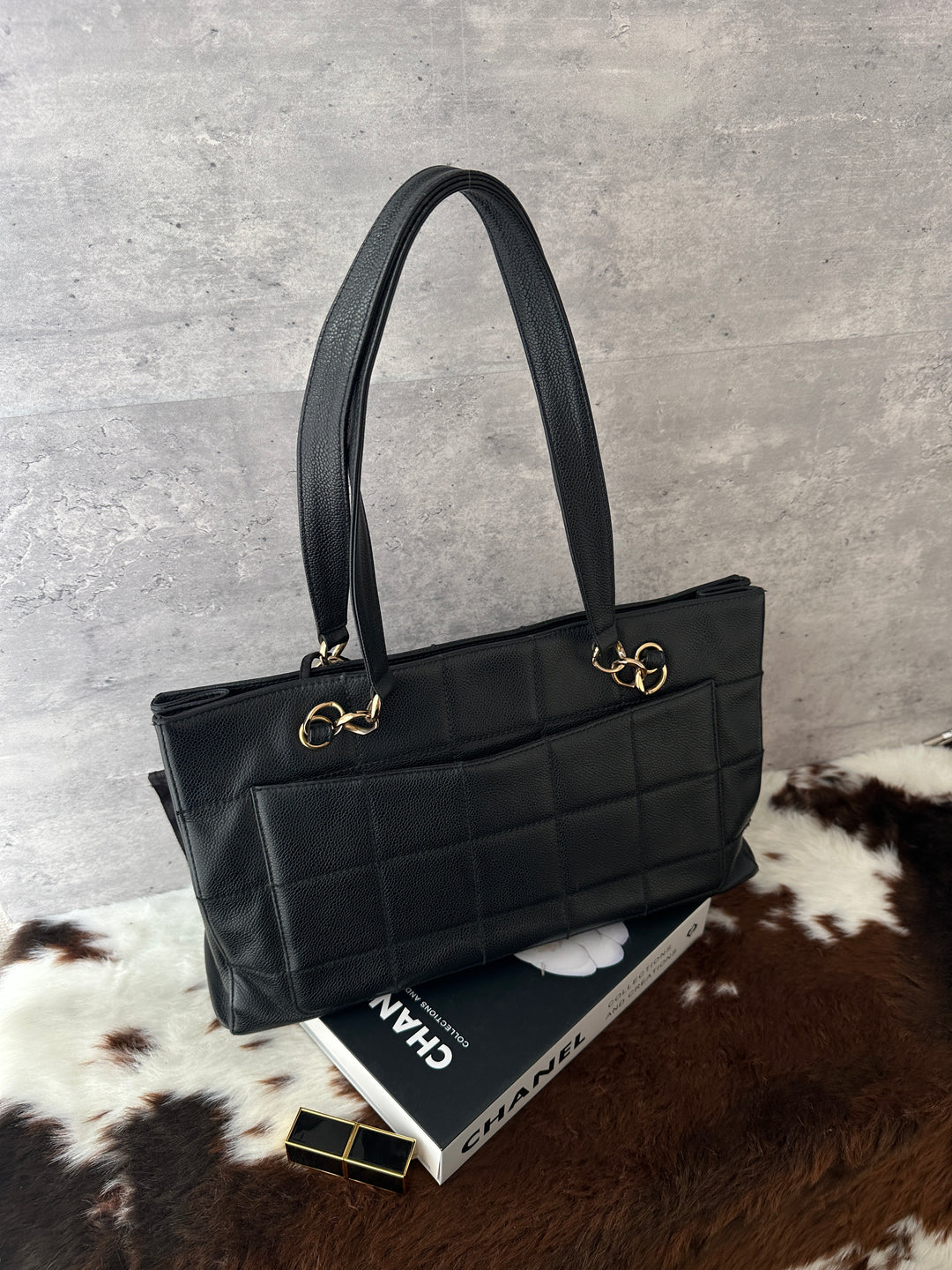 CHANEL Caviar Leather Chocolate Bar Tote Bag 🖤｜Sticker Included × Baby Pouch × Laptop-Friendly