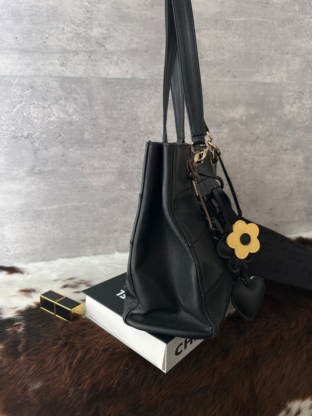 CHANEL Caviar Leather Chocolate Bar Tote Bag 🖤｜Sticker Included × Baby Pouch × Laptop-Friendly
