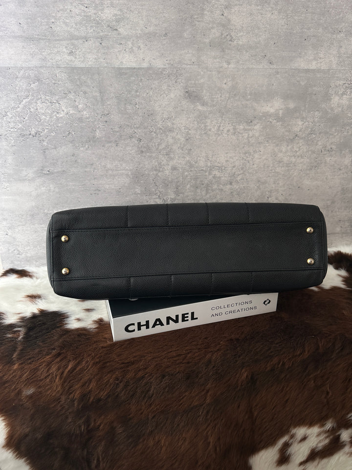 CHANEL Caviar Leather Chocolate Bar Tote Bag 🖤｜Sticker Included × Baby Pouch × Laptop-Friendly