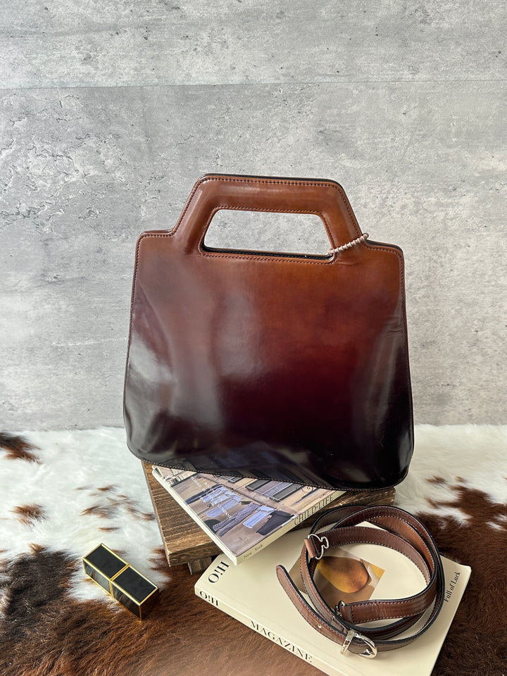 Ferragamo Gancini Ombre Box Leather Tote Bag 🤎🖤｜Ombre Box Leather × Original Strap × Rare Vintage Find✨