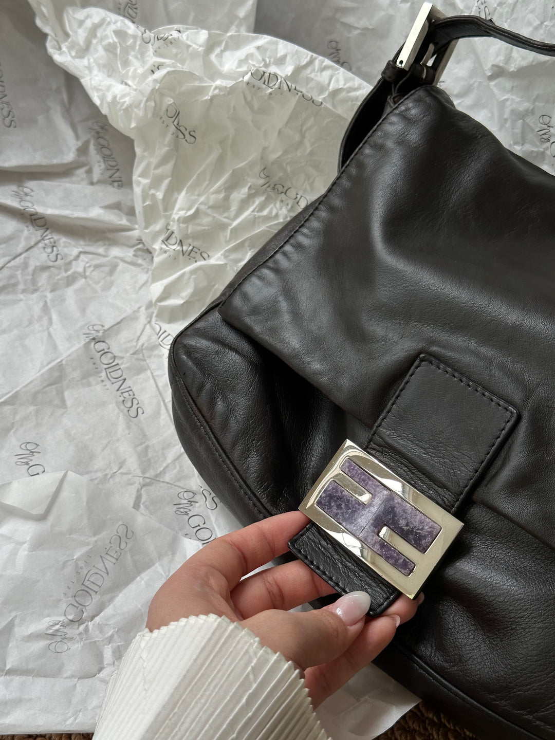 FENDI Monogram Lunchbox Bag – Iconic FF Canvas × Vintage-Inspired Silhouette