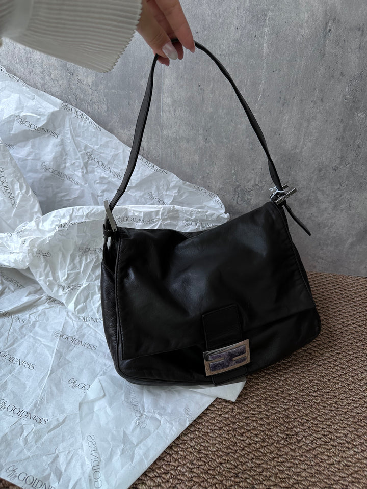 FENDI Monogram Lunchbox Bag – Iconic FF Canvas × Vintage-Inspired Silhouette
