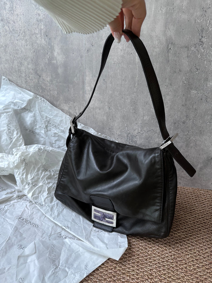FENDI Monogram Lunchbox Bag – Iconic FF Canvas × Vintage-Inspired Silhouette
