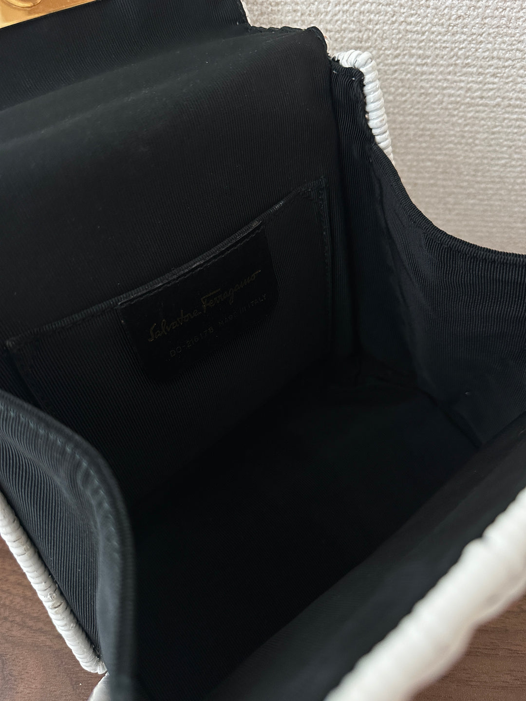 SALVATORE FERRAGAMO Limited Rattan Kelly – Small White Edition 🤍✨