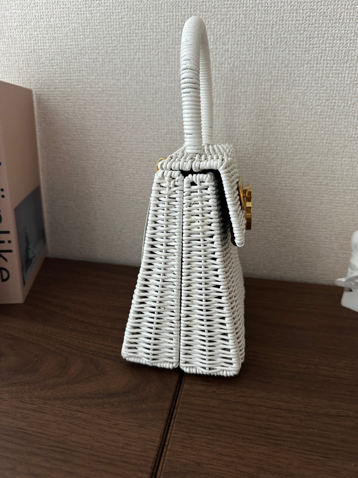 SALVATORE FERRAGAMO Limited Rattan Kelly – Small White Edition 🤍✨