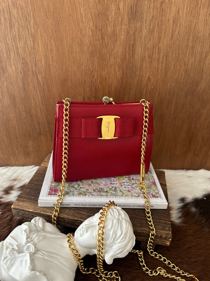Ferragamo Vara Evening Chain Bag ❤️✨｜Lizard-Embossed Leather × Iconic Vara Bow × Gold-Tone Chain