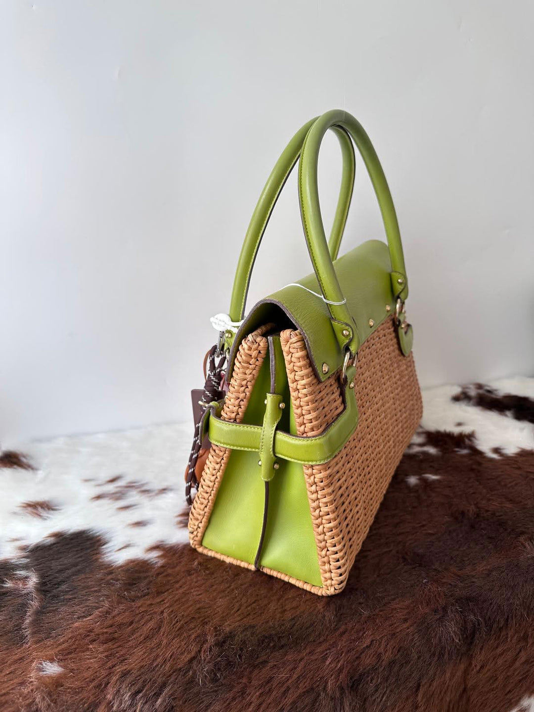 Ferragamo Wicker Gancini Top Handle Bag 💚🤎｜Rare Wicker Design × Fresh Green Leather × Iconic Gancini Lock