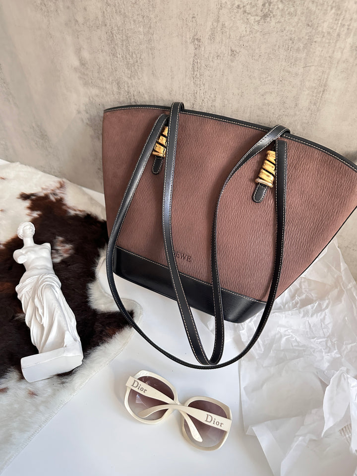 Loewe Snake Spine Tote 🤎 | Functional Luxury with a Touch of Edge