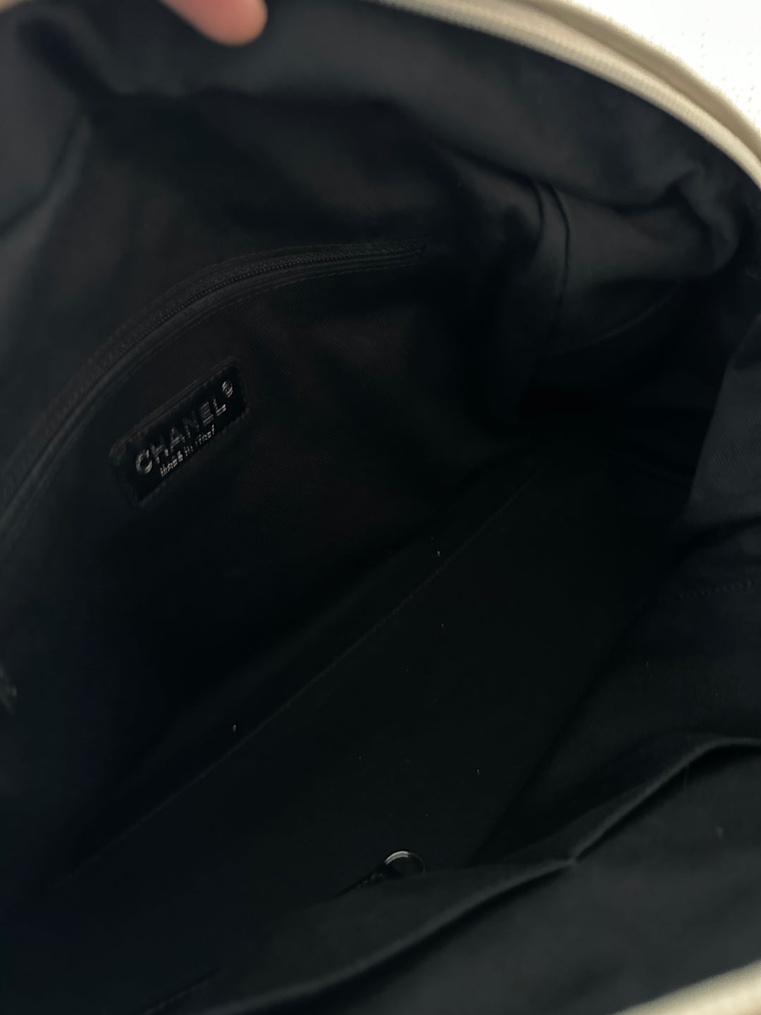 CHANEL 🤍 Cream Puff Calfskin Bag｜Soft Vintage Texture × Sculpted CC Detail × Lightweight Daily Luxury