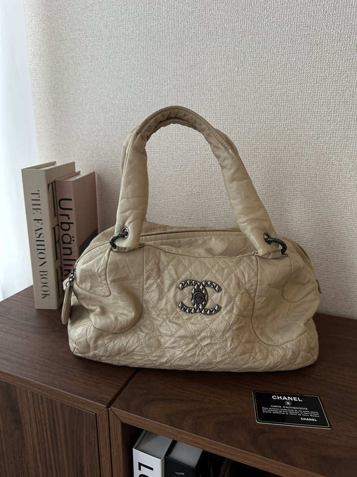 CHANEL Latte Quilted Puffy Bag – Vintage CC Charm 🤎✨